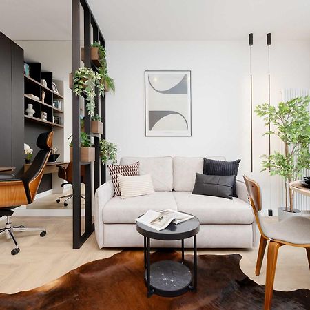 Apartment Sarmacka Wilanow With Parking, Sauna & Gym By Noclegi Renters ワルシャワ エクステリア 写真